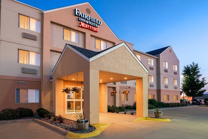 fairfield inn & suites stevens point