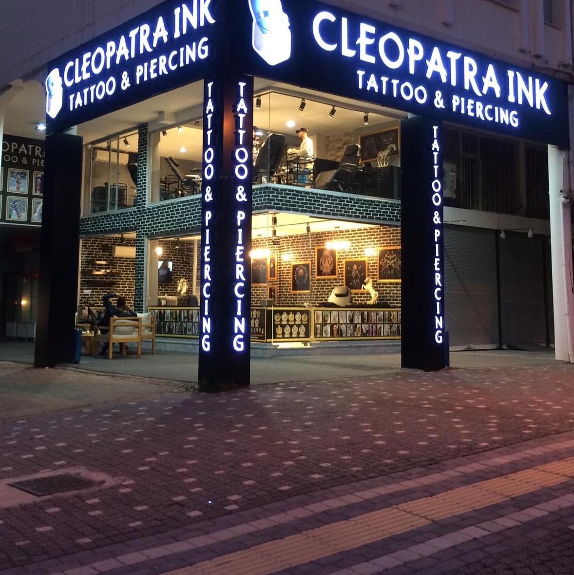 cleopatra ink tattoo & piercing fotos