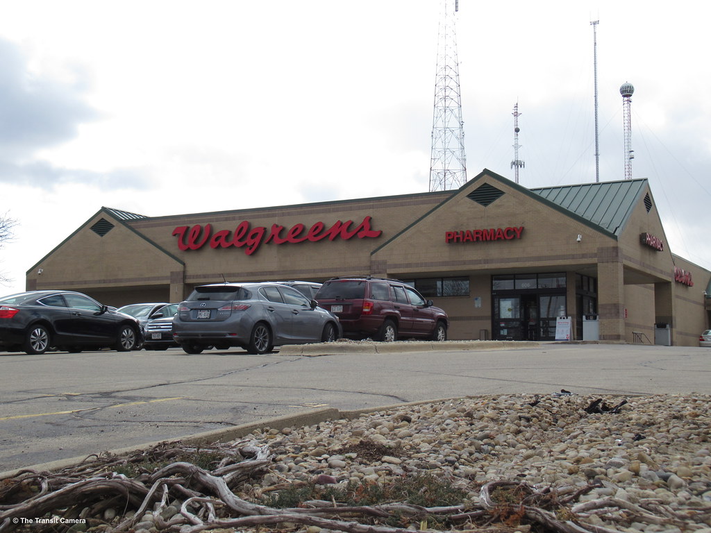 walgreens hours madison wi