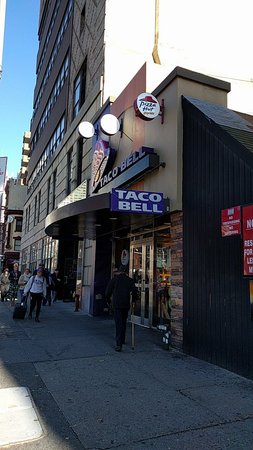 taco bell 8th ave