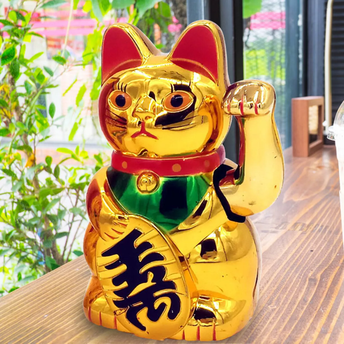 chinese lucky waving cat