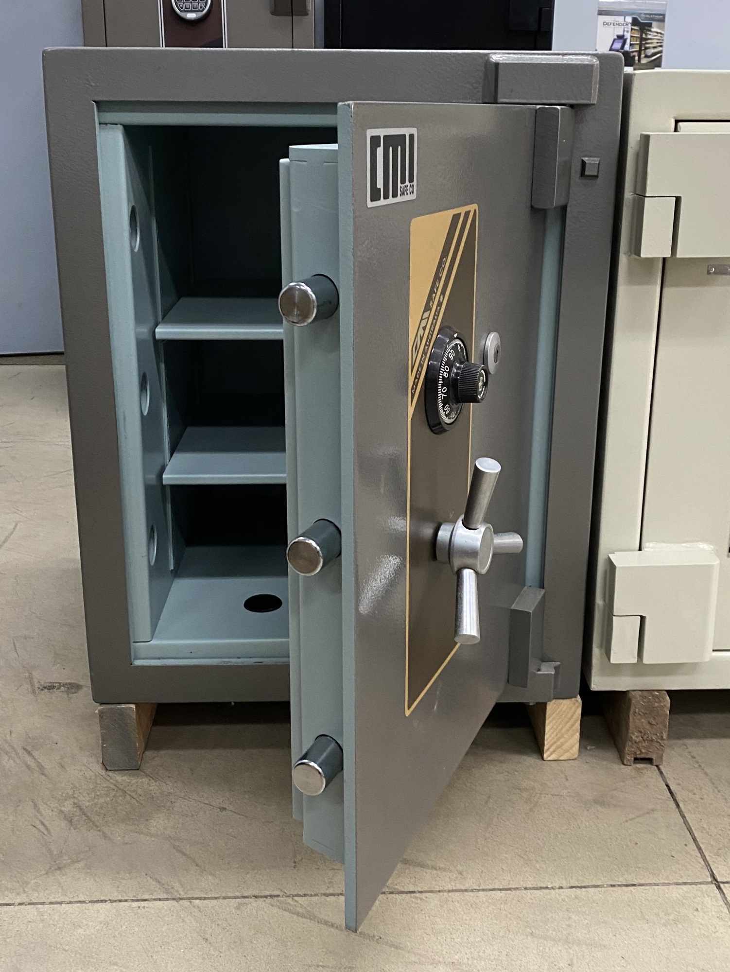 cmi safes