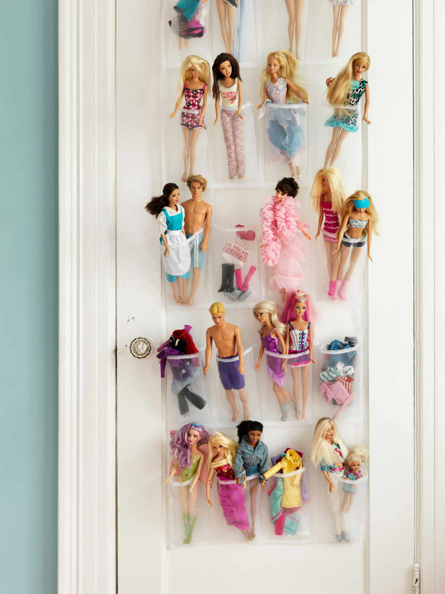 barbie doll organizer