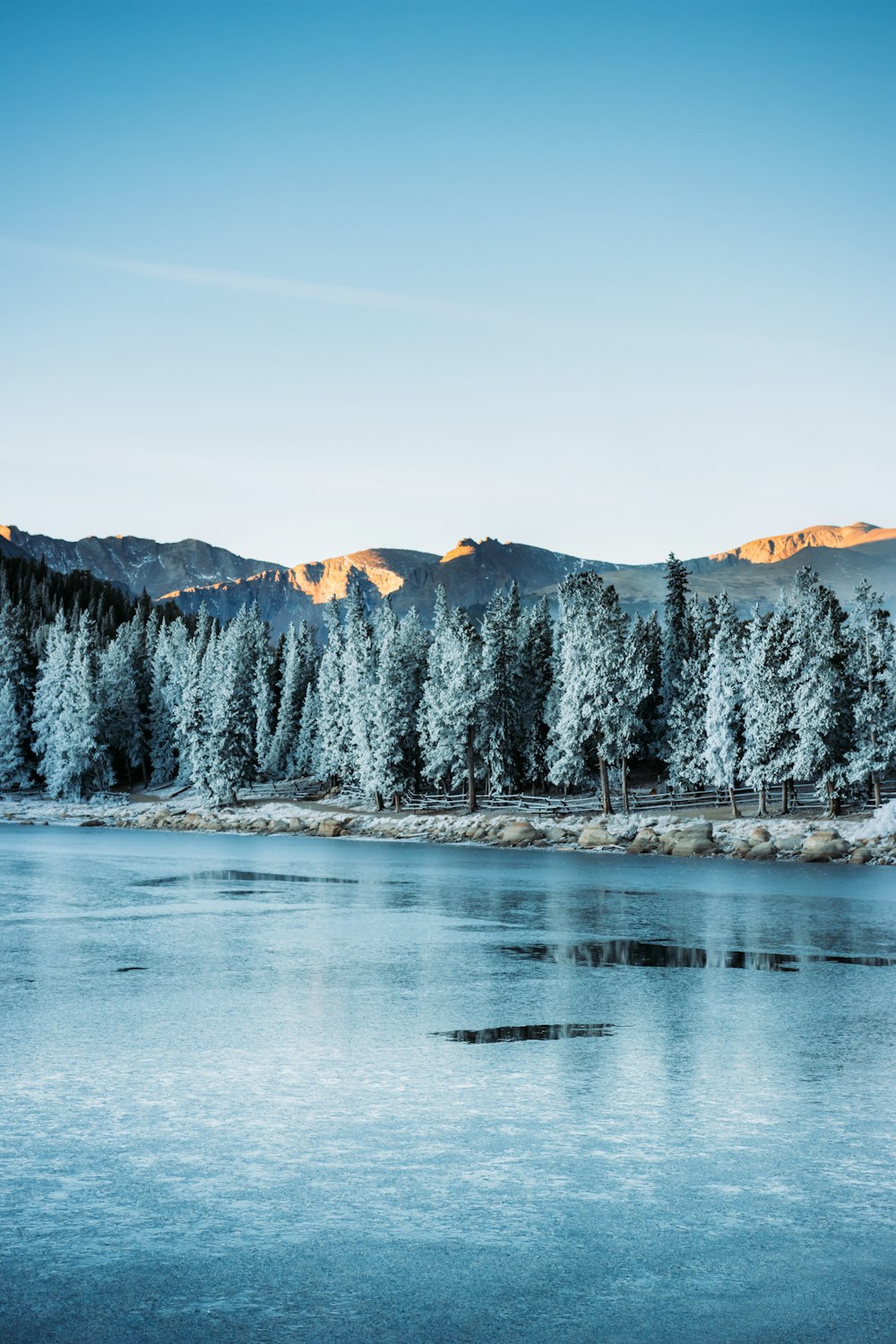 frozen lake wallpaper