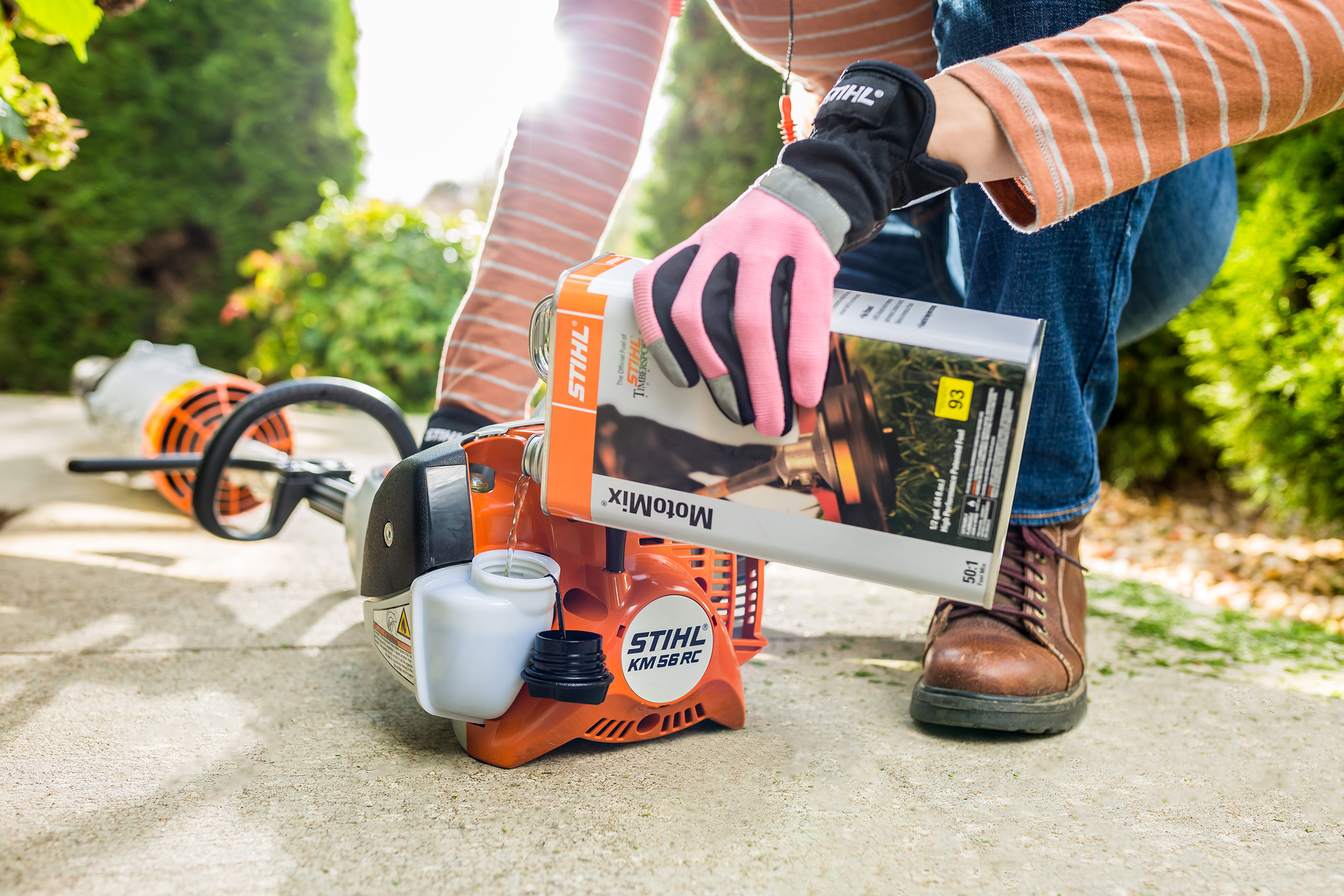 stihl chainsaw gas oil mixture