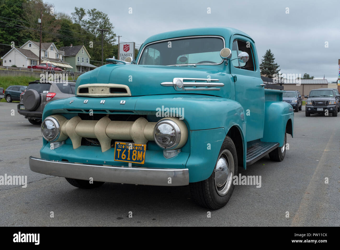 ford 52 pick up