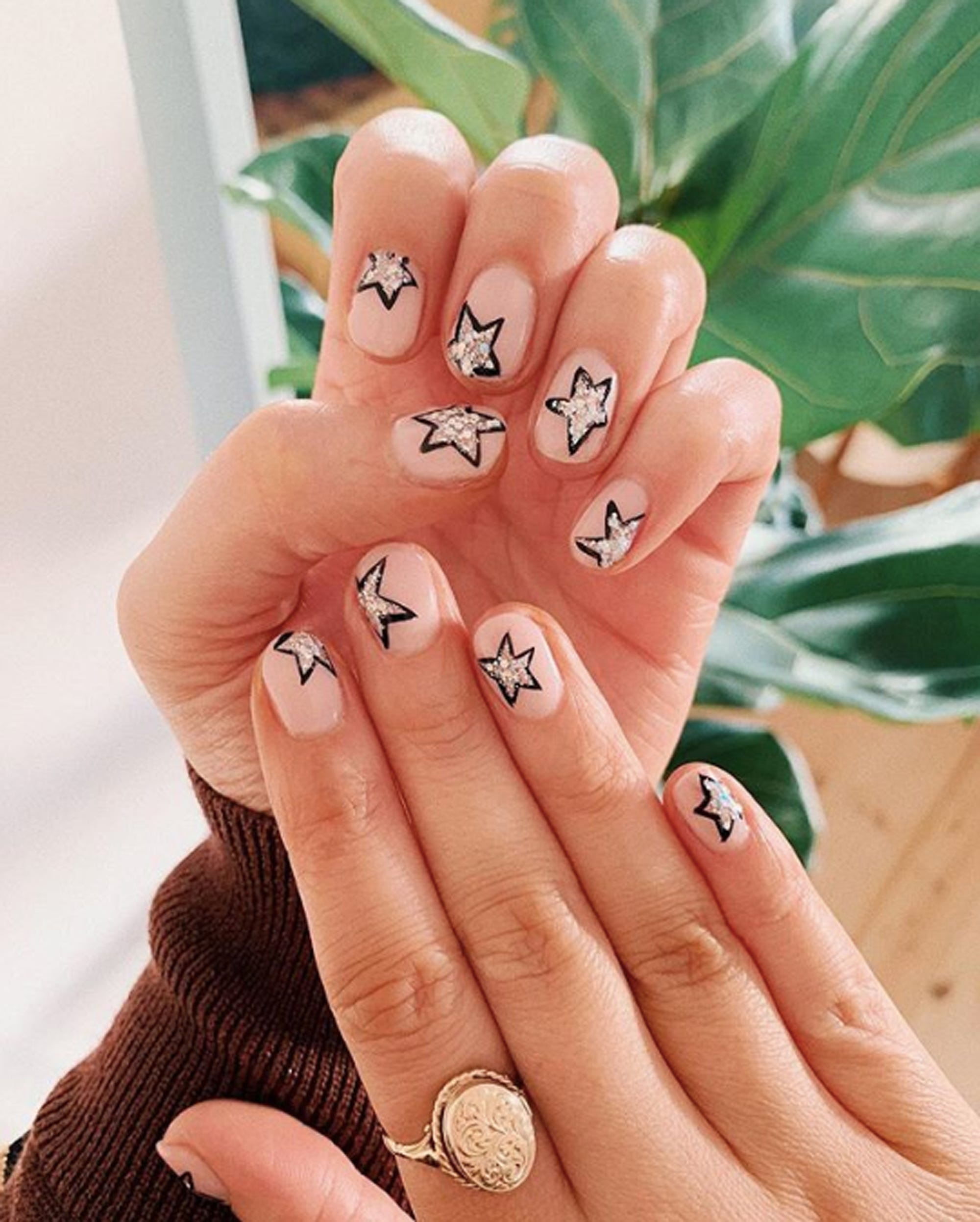 short nail inspo