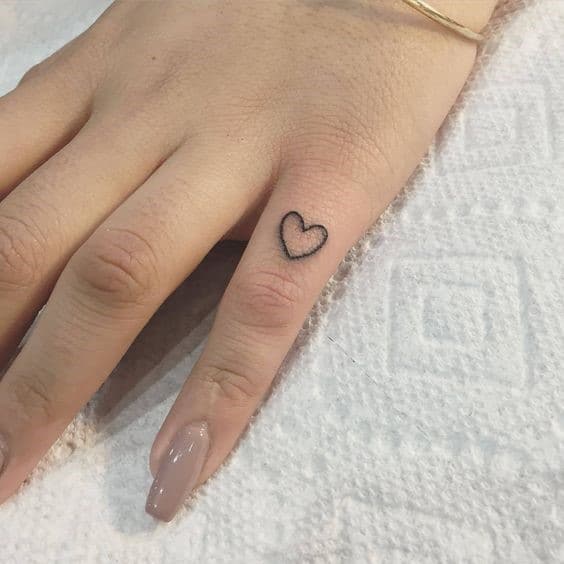 heart tattoo on finger