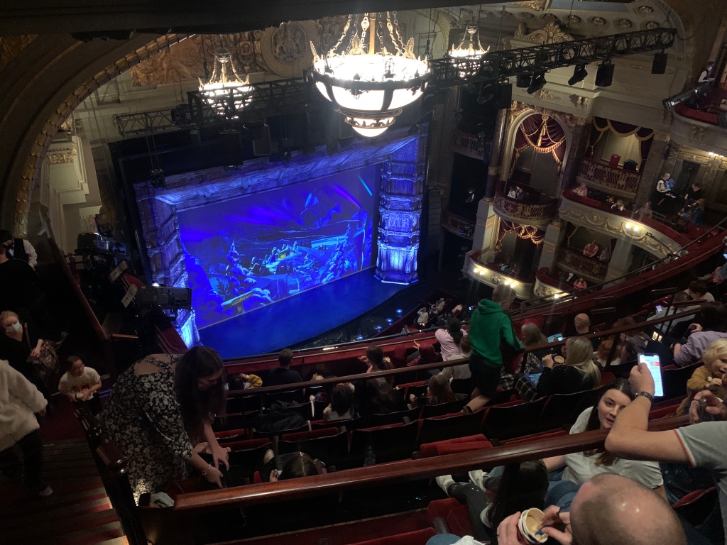 theatre royal drury lane balcony view