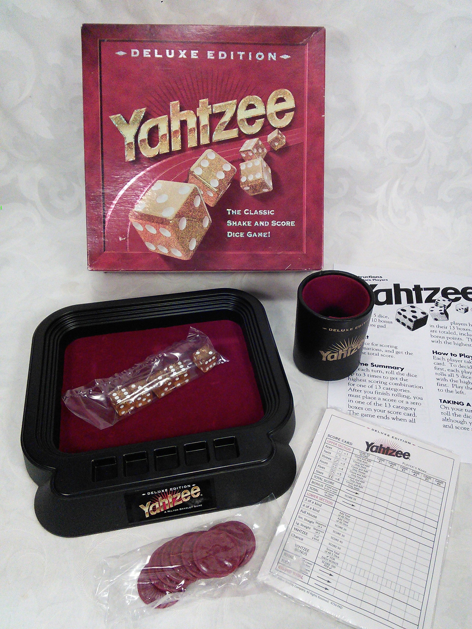 deluxe yahtzee game