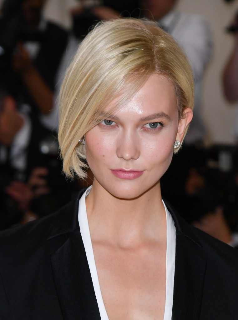 karlie kloss short hair