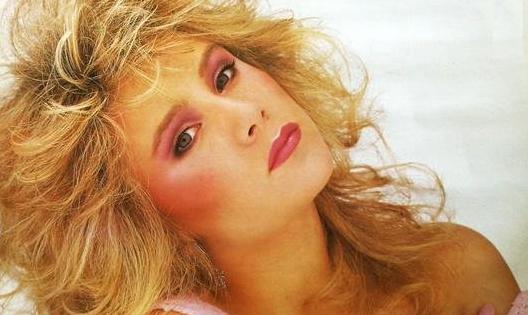 samantha fox measurements