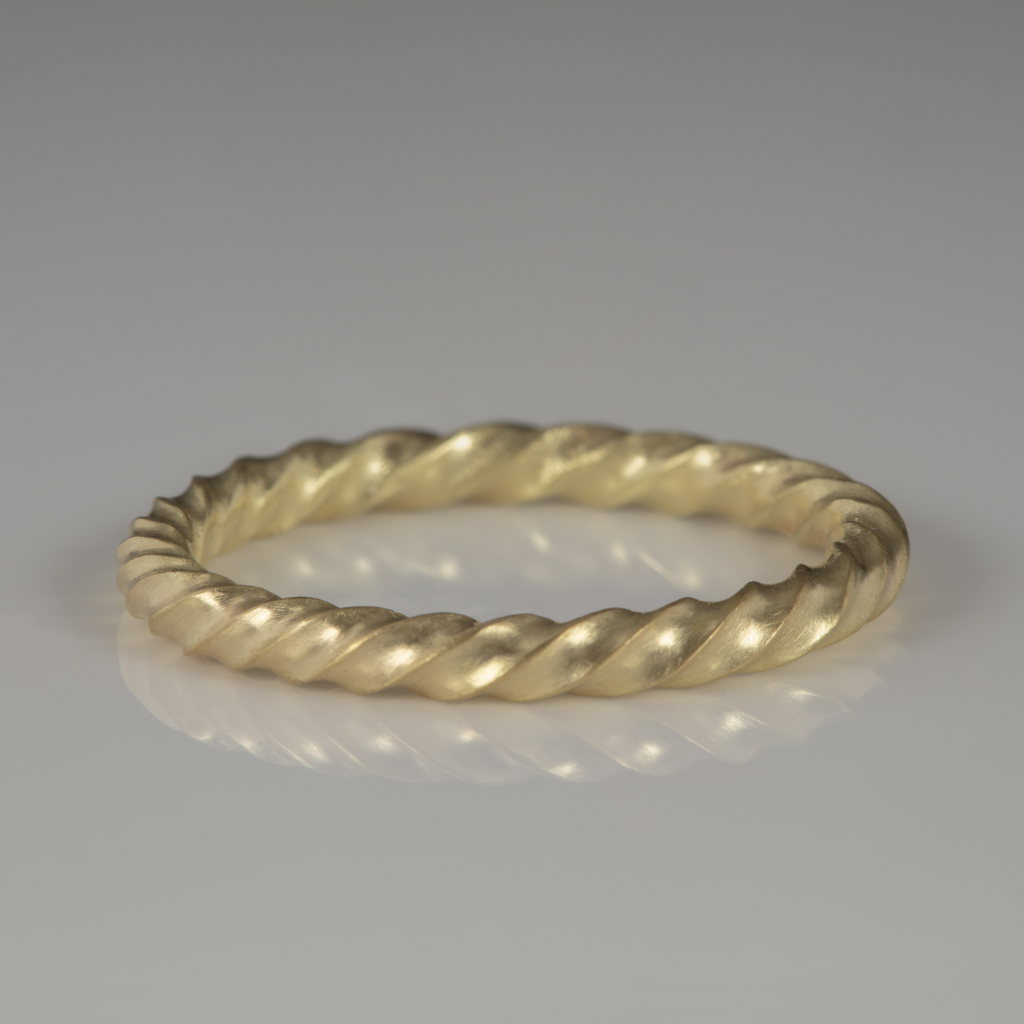 braiding ring