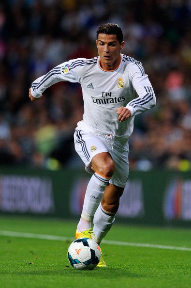 cristiano ronaldo football photos