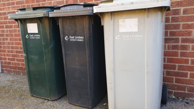 east lindsey bin collection 2023