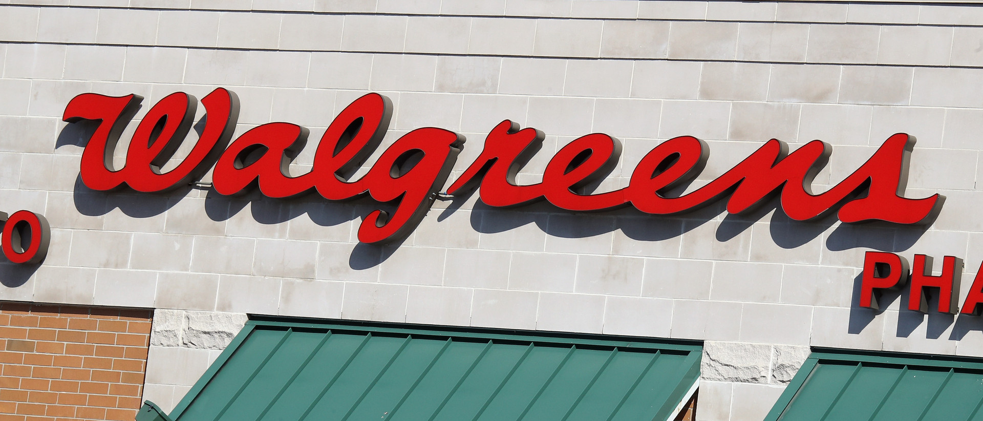 walgreens pharmacy taylorville