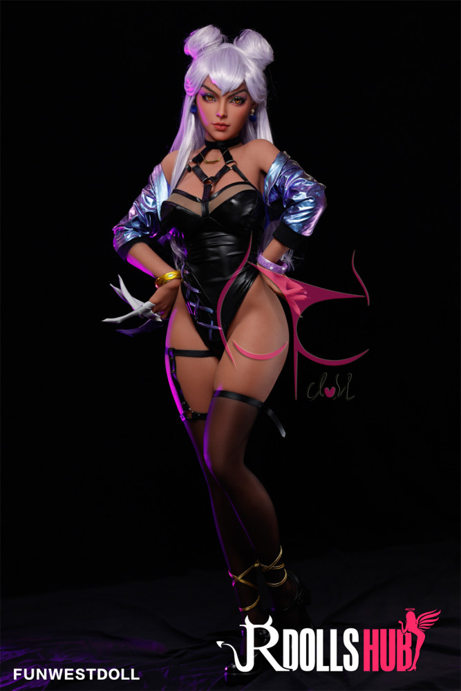 evelynn sex doll