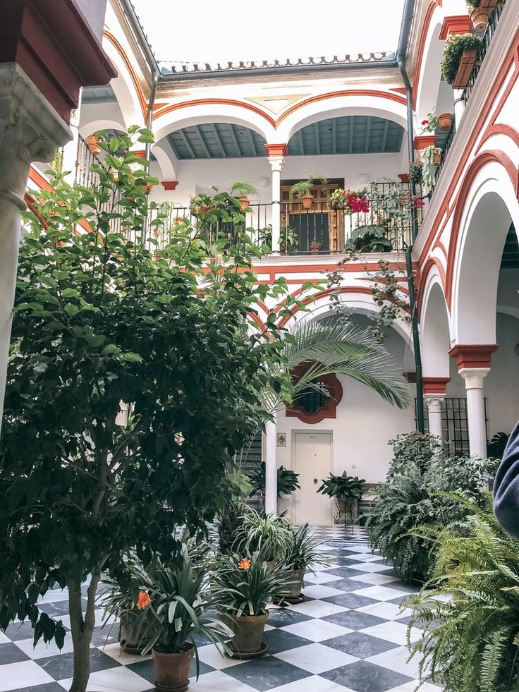 airbnb seville