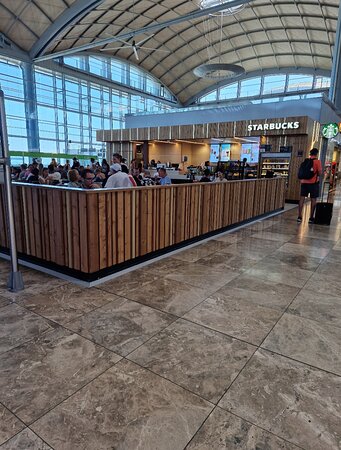 starbucks alicante airport