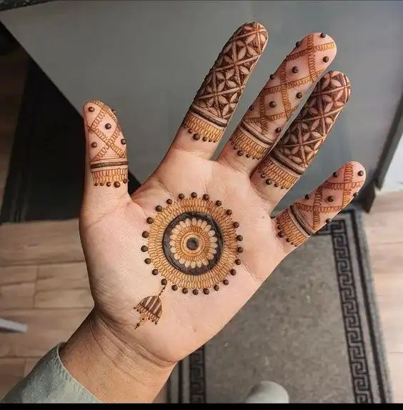 circular mehndi designs