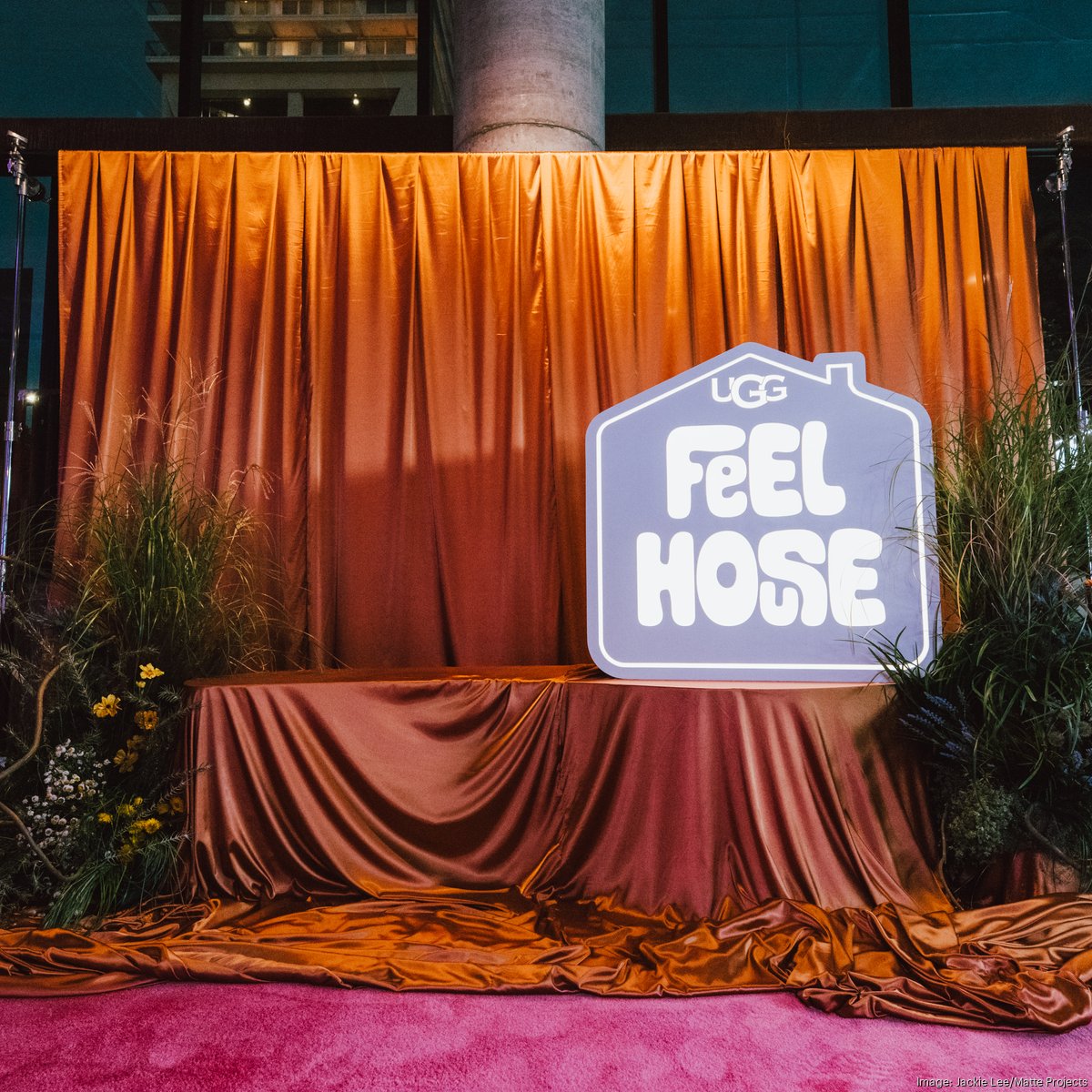 feel house by ugg