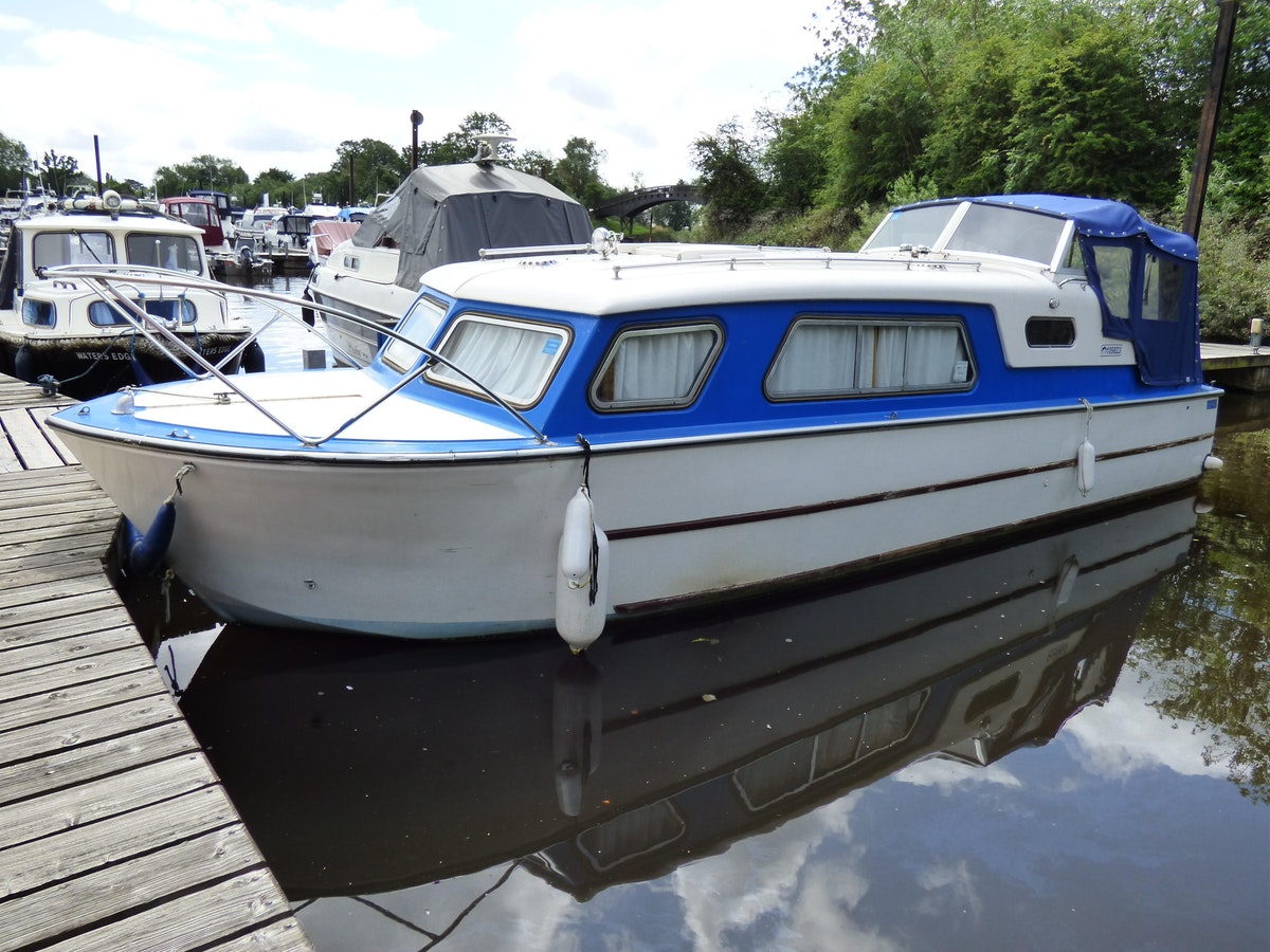 boats for sale under 10000 uk