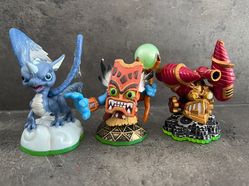 figurines skylanders