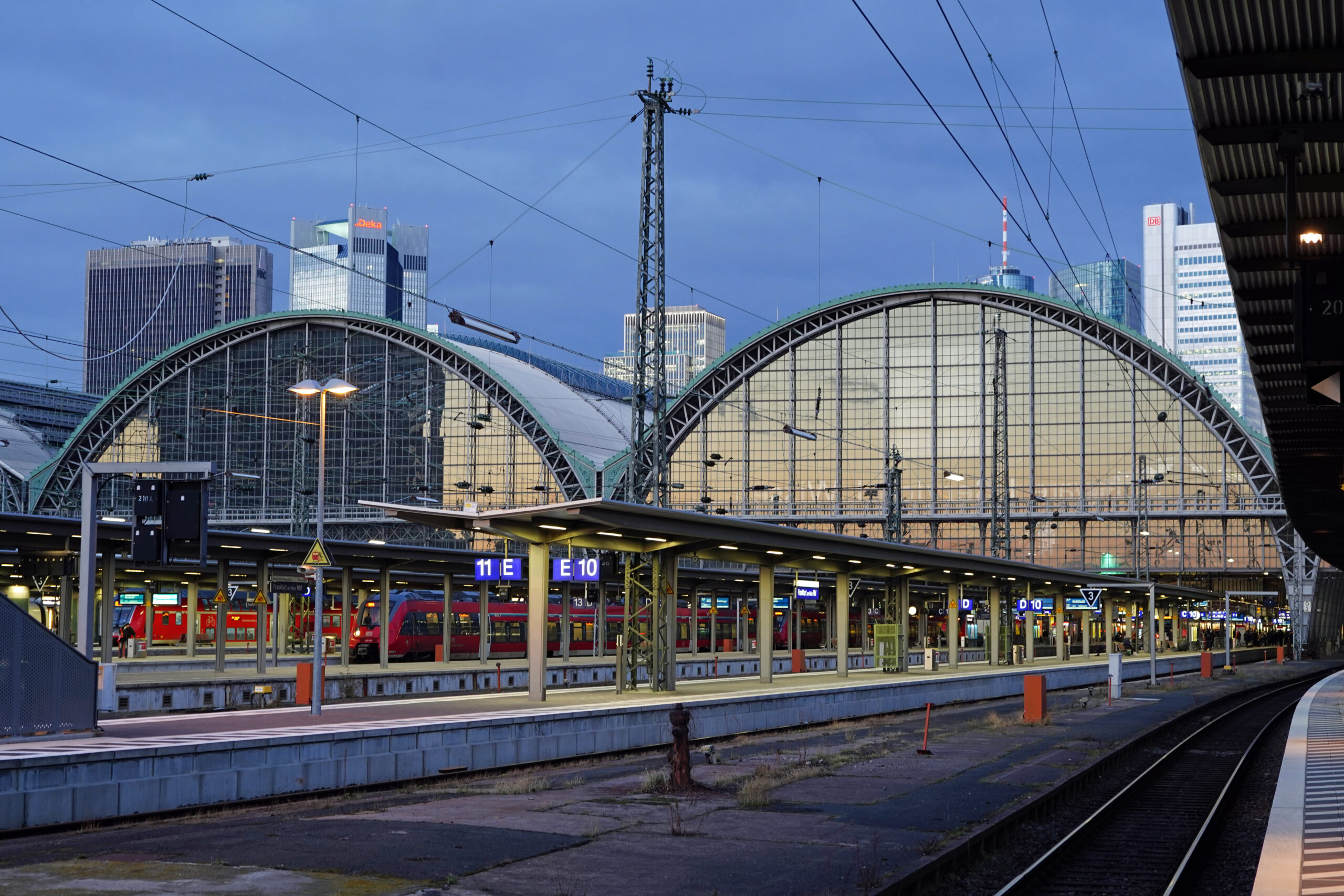 frankfurt main hbf