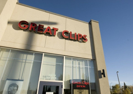 great clips south common