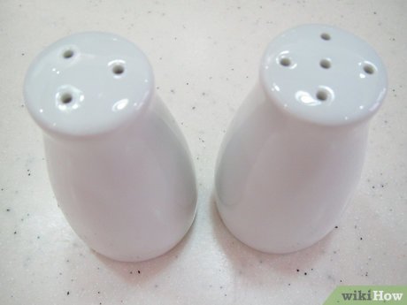 holes on salt and pepper shakers