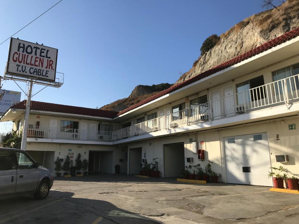 hoteles en 5 y 10 tijuana