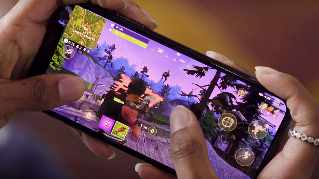 how many mb is fortnite mobile