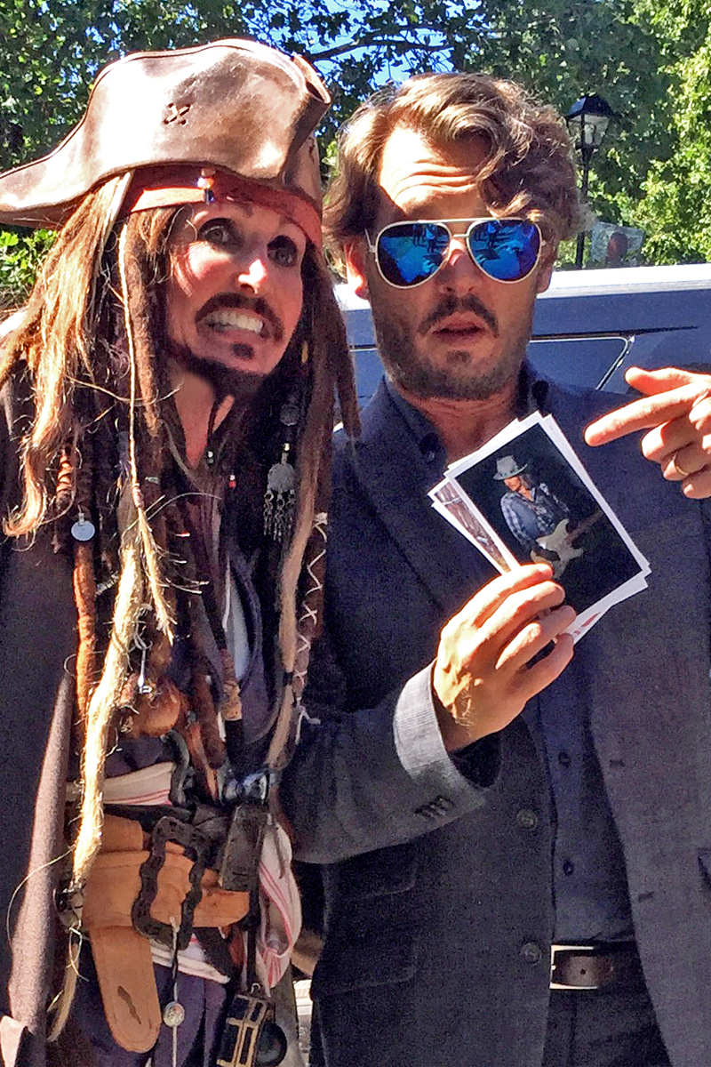 how to meet johnny depp