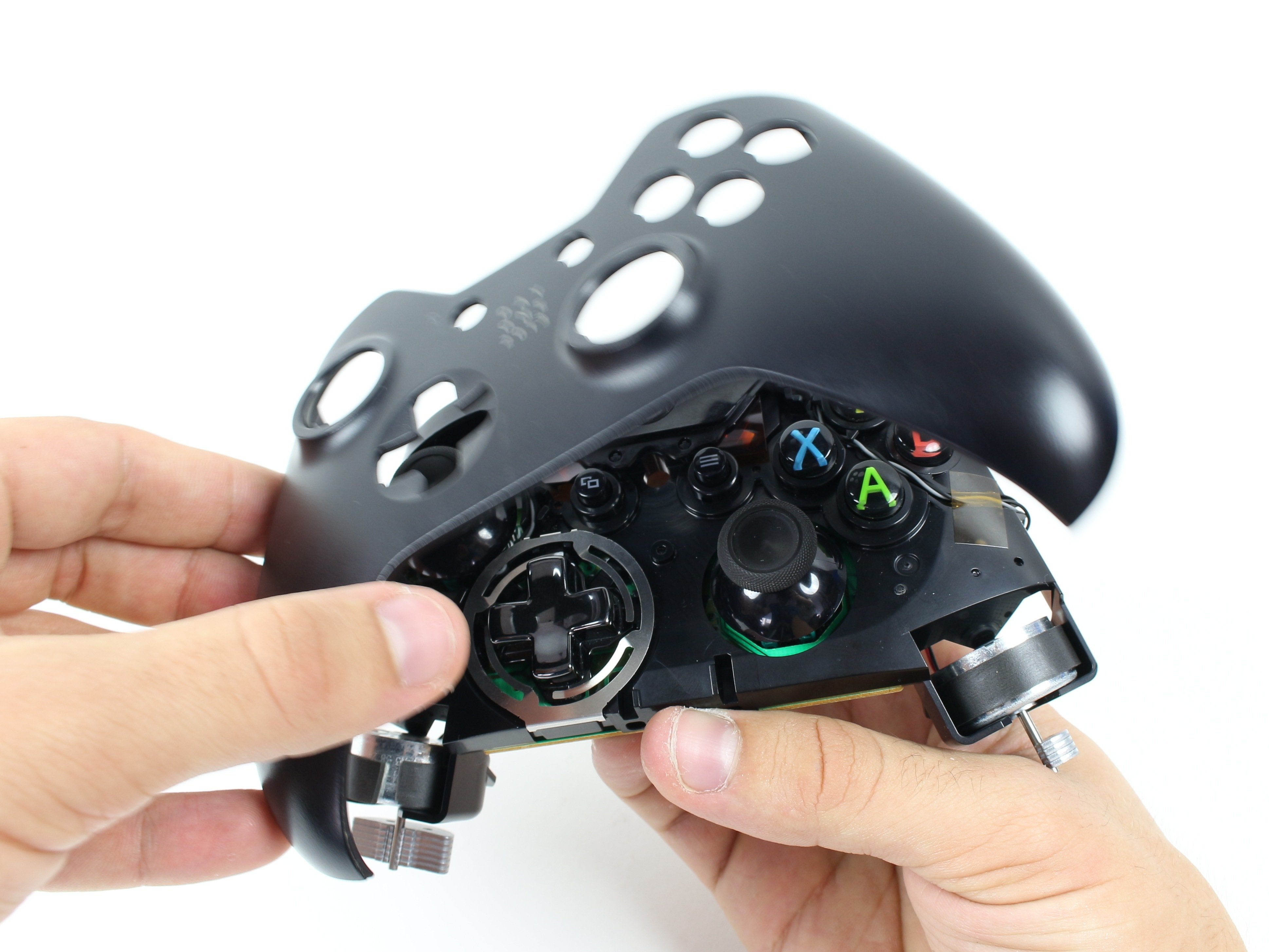 how to open xbox one controller