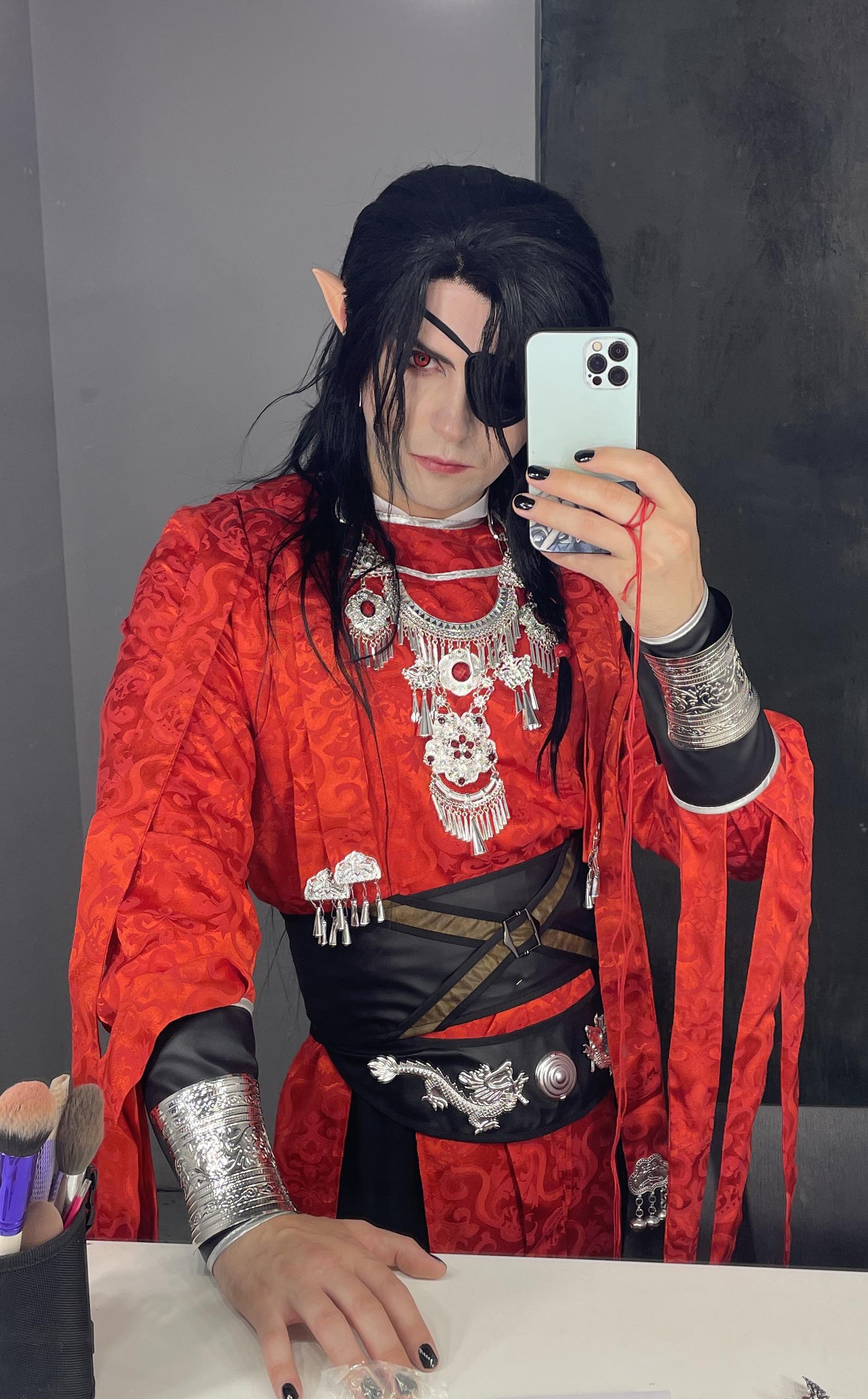 hua cheng cosplay