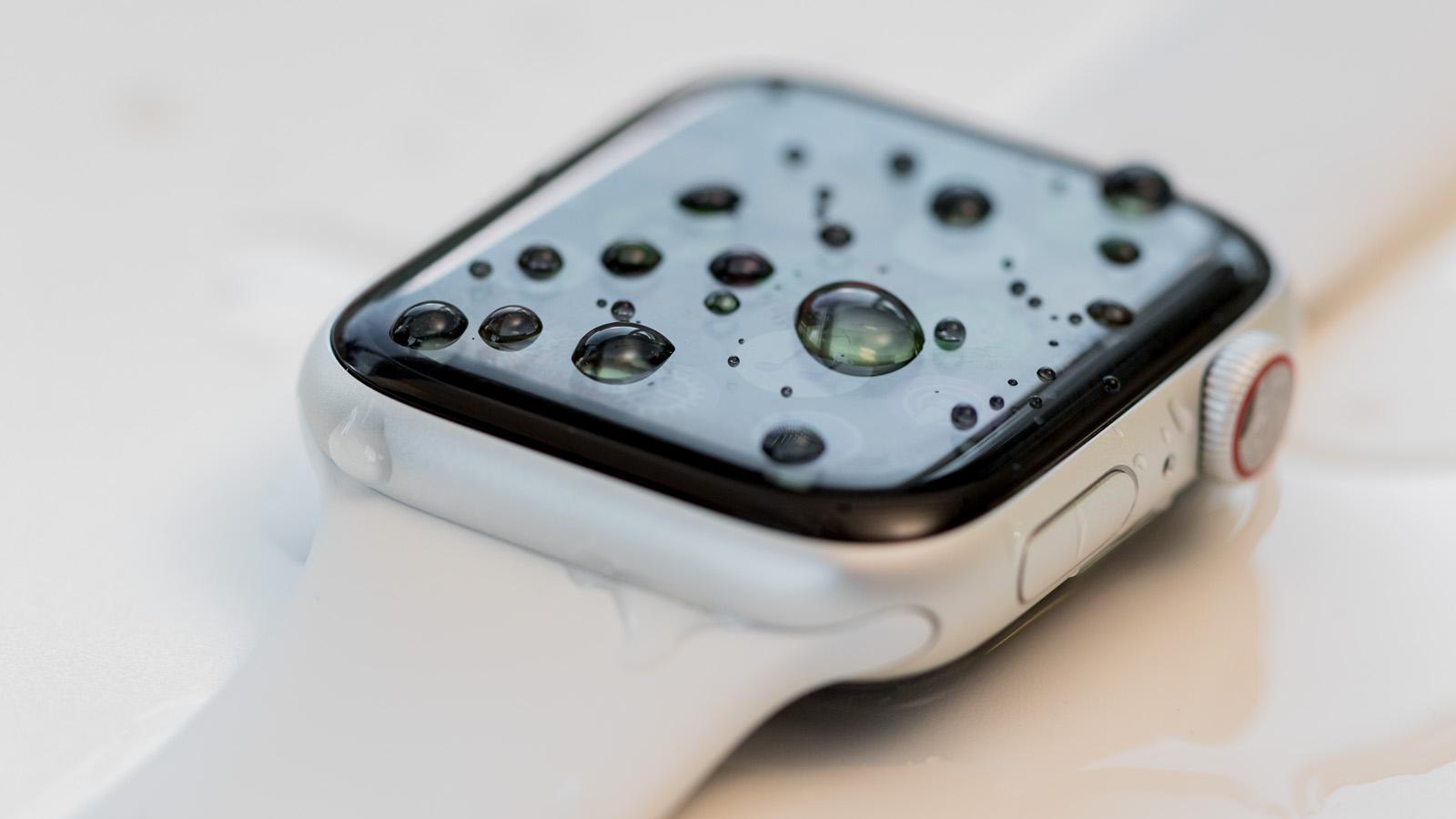 is the apple watch series 3 waterproof