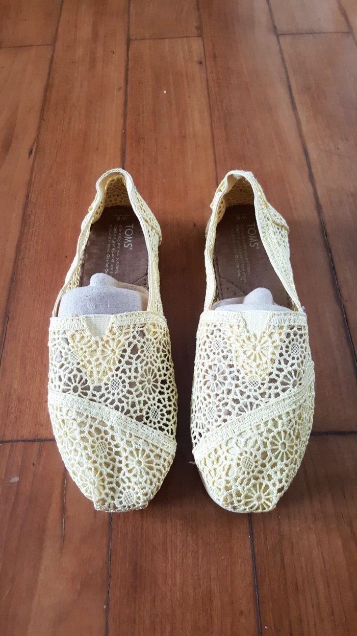 lace toms