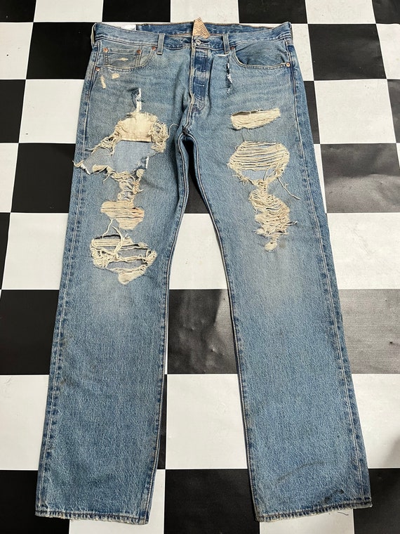 levis ripped jeans