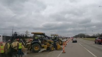 mound road closed today