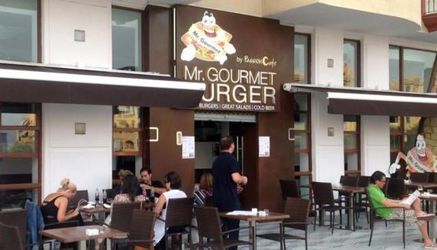 mr gourmet burger san pedro