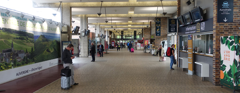 paris bercy seine bus station