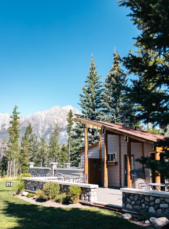 patricia lake bungalows ltd