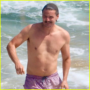 pedro pascal.shirtless