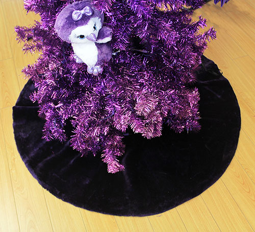 purple velvet tree skirt