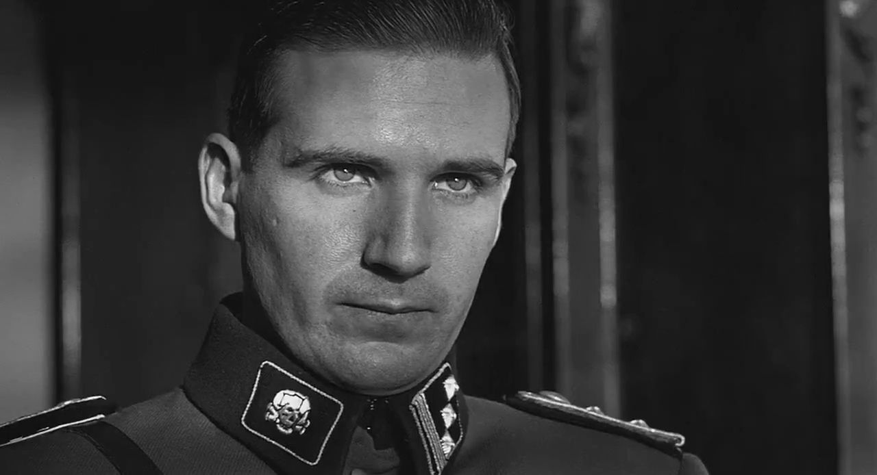 ralph fiennes schindlers list