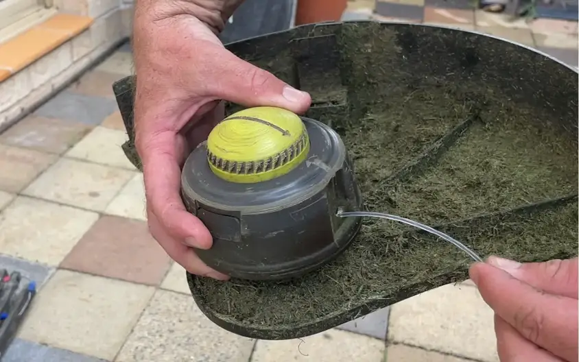 replacing string in ryobi trimmer