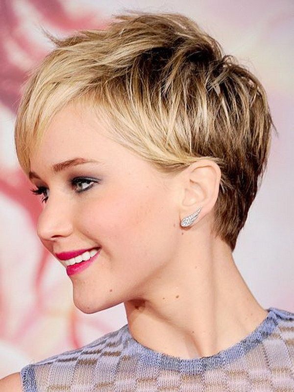 short hairstyles for round faces thick hair