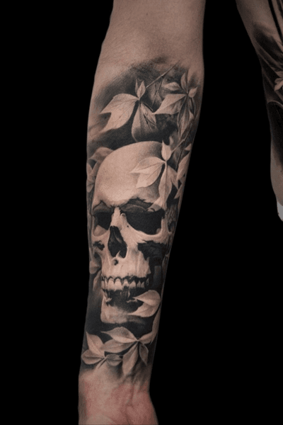 skull tattoo realistic