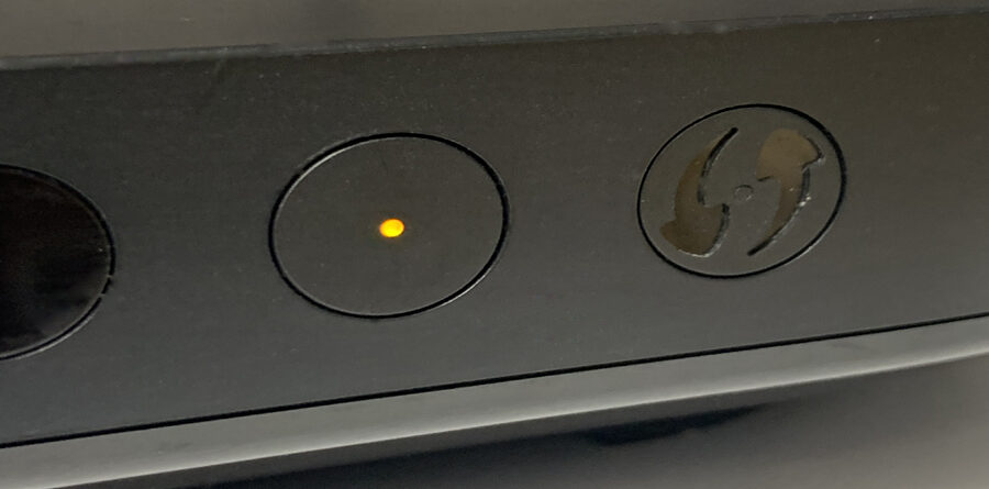 sky q box not working red light