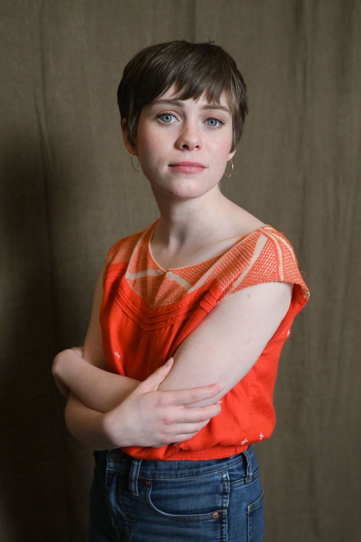 sophia lillis hot